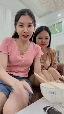 ကျွန်မနဲ့ပေါင်းပြီးရင် နာမည်ဖျက်တာယောက္ခမထိပ်ဆုံးက 😂 အားနေ ကလေးဗန်းပြစားနေလို့ 🤭 #AliceK 