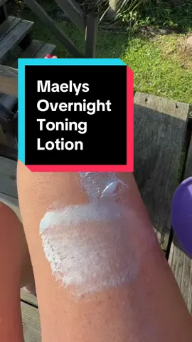 Thank you to my friend who told me about this overnight toning lotion. I use it on my legs my stomach and my arms and hands. A little goes a long way it smells great. The consistency is great and my skin feels soft and hydrated every morning. #maelysbflatbellyfirmingcream #getdreamy #toninglotion #firmingcream #nightimeskincare 