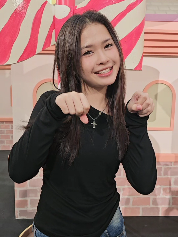 ตัวนี้น่าจะแมวส้ม😼✨️#plainuam_chanida #ปลายนวม_ชาณิดา #นักตบวัดโคกปัง #มนชนก #นกนักตบวัดโคกปัง @ปลายนวม Official @คุณพ่อน้องปลายนวม @คุณแม่น้องปลายนวม 