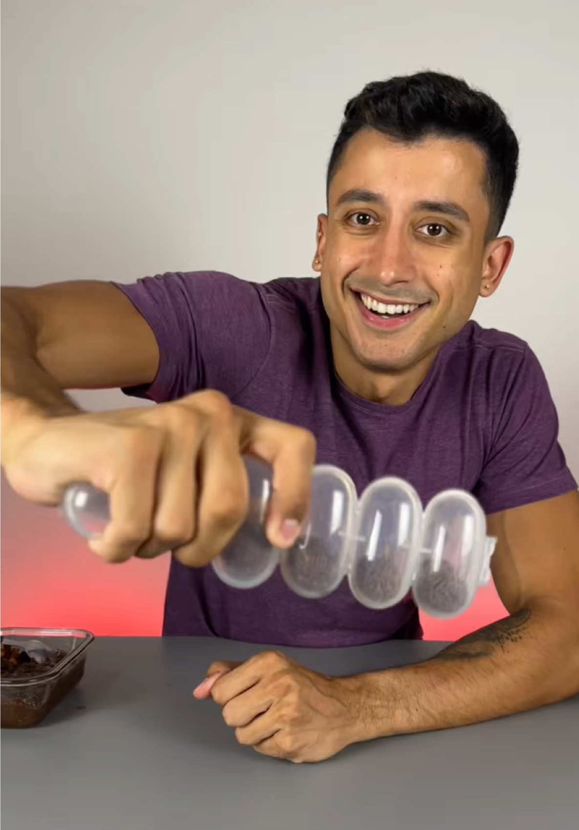 Enrolar brigadeiro nunca foi tão fácil! 😲 Testei o Boleador de Docinhos!
