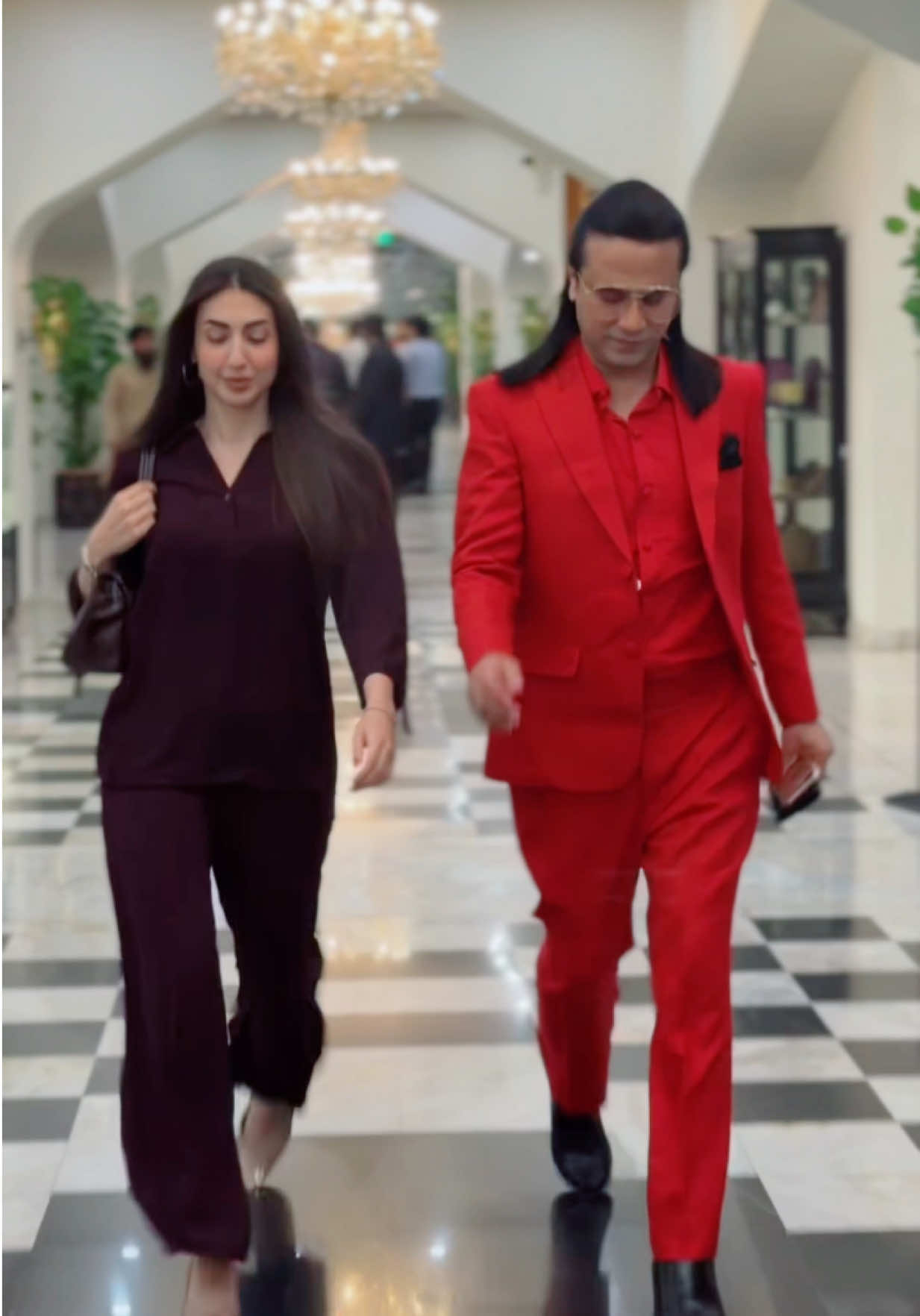 Rabo the Gulabo my love my bestie #RaZee #tamashaseason5 #tamasha #drzeekhan #arydigital 