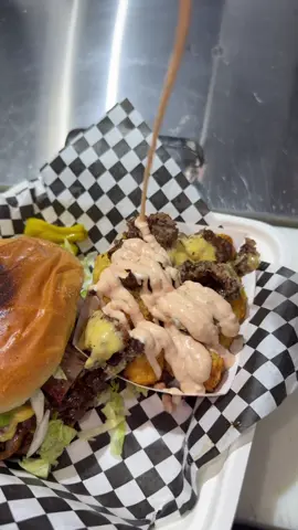 📍 San Miguel Ave (off of south main st in Salinas) ⏰ 11-sell out  #sellout #burgers #bbq #catering