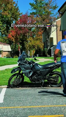 El venezolano ese 🇻🇪🤭#contenido #klr #venezuela🇻🇪 