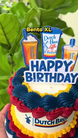 For the birthday bestie who runs on Dutch Bros ☕️💙❤️ A whole latte love in a little bento 🎂✨ #dutchbroscake #DutchBros #Bento #creatorsearchinsights #ThePeppyMixer