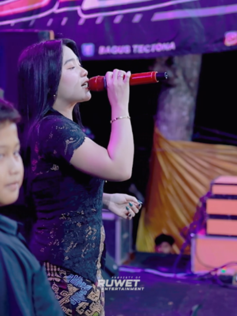 RINDIANI  @rrefinasifany_  @tectona.reborn  #tectonareborn #ojingrembang #ojingbojonegoro #ojingblora #videoviralitiktok #videoojing #ojingviralッ✅ #lalunamusic #ojingjepara #toktokfyp #ojingpati #fypシ゚ #laluna #ojingpatijeparakudus #blora #djsiapadihatimu #sanjayareborn