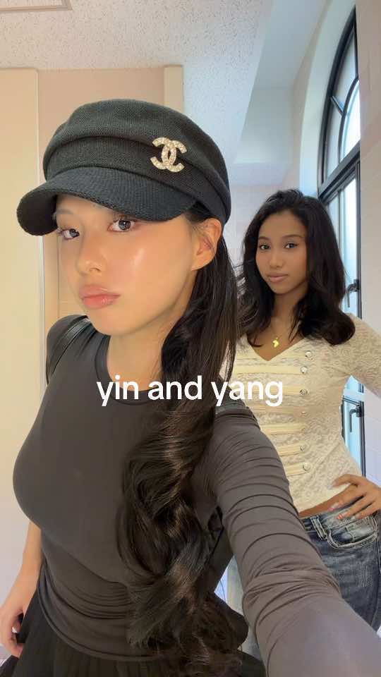 yin to my yang🖤🤍 #duo #OOTD #関学 