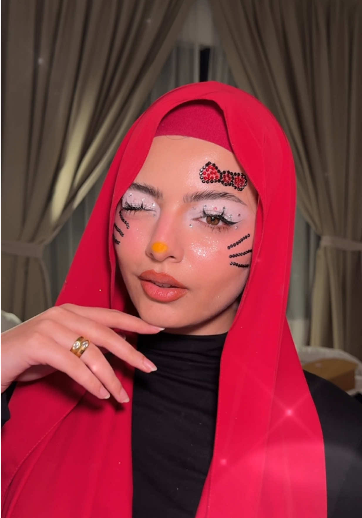 hello kitty, but make it glam 🎀✨ should I post the BTS??? 👀🫣 #hellokitty #makeuptransformation #makeuptransition #creativemakeup #BeautyTok 