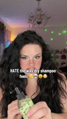 @Bumble and bumble. Seaweed primer for my oily hair girlies 🤌🏼✨ #bumbleandbumble #oilyhair #greasyhair #tiktokshopblackfriday #tiktokshopbfcm 