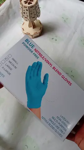 ถุงมือยางสำหรับใส่ทำอาหารทำกับข้าวทำความสะอาดเป็นถุงมือที่มีความเหนียวทนแข็งแรงใช้งานง่าย