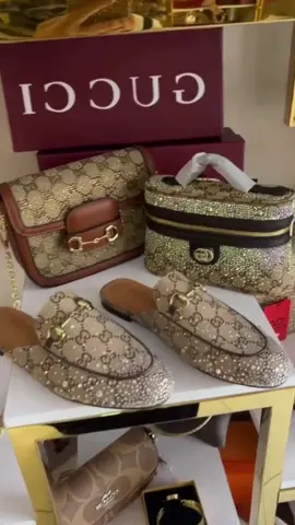 #fypシ #slippers #sandals #shoestyle 