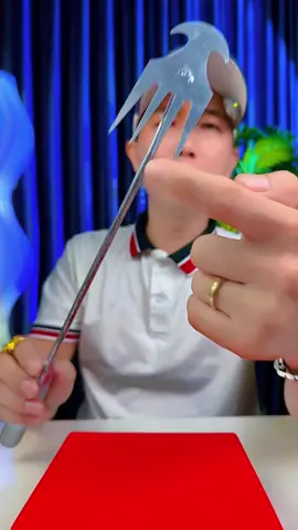Dụng cụ nhổ cỏ bằng thép 
