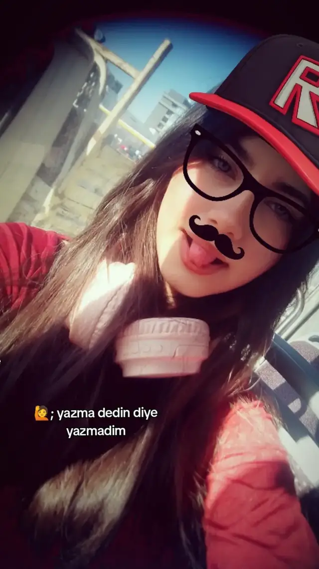 seniseviyorum 🥰🫰🫰 #kesfetteyiz #fyp #keşfet 