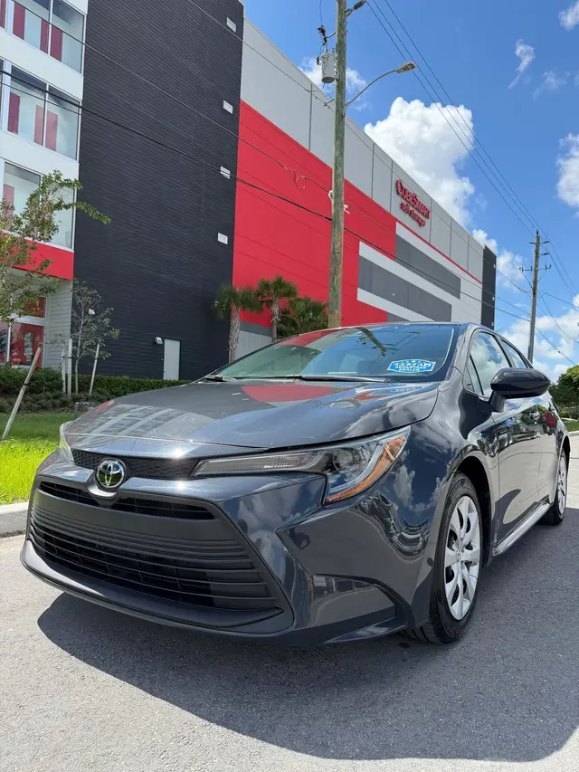 2024 Toyota Corolla Le  51000 miles Clean title  Down $2500 aprox  Precio al privado 
