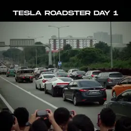Tesla Roadster on the street #flyingcar #Elonmusk #fast #trending 