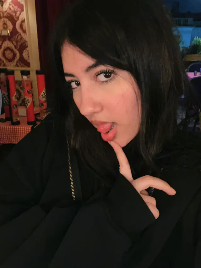 🤗
