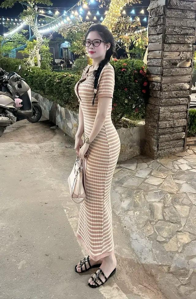 Tình cảm ôi sao lạ kì,ta chẳng thể nói trước thứ gì.😅😅