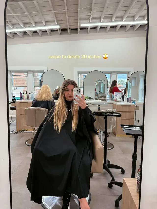 I cannot explain to you how happy and relieved I am that my natural hair isn’t absolutely rekt 😭 I even got through the awkward phase of my highlight grow out without noticing thanks to my balayage ktips! no bleach, toner, or dye for 7 months, just 5 months of extensions and letting my natural hair do its thing! everyone warned me about breakage, thinning, traction alopecia, damage at the roots, and losing all my hair when I got them removed. so naturally I was terrified to see what was underneath. but my natural hair grew inches, retained its length, and looks healthier than I expected!! obviously extensions aren’t damage proof, and proper installation, maintenance, and removal matter SO much, but I’m genuinely so happy with how my hair held up. turns out giving my hair a break from chemical processing was one of the best things I could’ve done for it. and a break from heat! I hardly used any besides blow drying after a wash. my hair would stay straight in a pony, krimped by braids, or even curled from straight just with the overnight curl rods.  so excited to start embracing my natural color at the roots while keeping some blonde dimension through the mids and ends. thinking a soft, lived-in balayage that grows out seamlessly without constant maintenance 🤍 oh and I’ll def be getting my inches back in a couple weeks 😜 #ktips #ktipextensions #keratinextensions #keratinbonds #extensions 