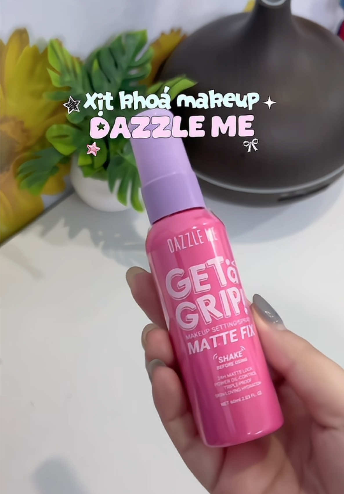 xịt khoá makeup #vzone #makeup #hdpowder #settingspray #lipmakeup 