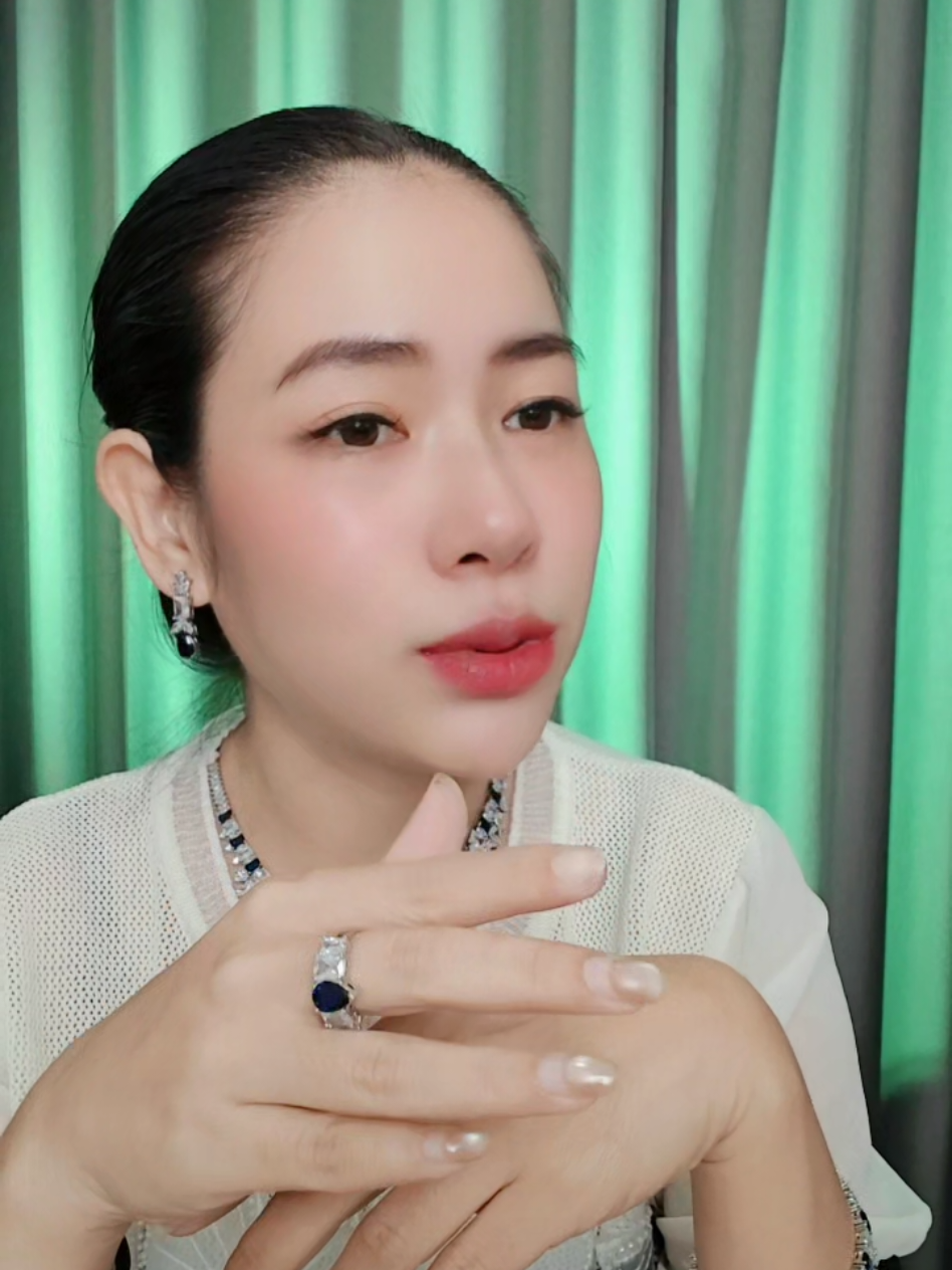 သစ္စာဖောက်ခံရတဲ့အခါကြင်နာသနားတတ်တဲ့စိတ်ကသင့်ကိုအဲဒီနေရာဆီပြန်သွားစေတဲ့အကြောင်းအရင်းမဖြစ်ပါစေနဲ့။#ကျော့ချစ်တဲ့သူတွေဆီရောက်😘😘😘😘 #ကိုယ့်ကိုယ်ကိုရှင်သန်နိုင်အောင်ကြိုးစားပါ #စေတနာကောင်းရင်ကံကောင်းမည် #စိတ်ကောင်းရှိရင်လူကောင်းရှိတယ် #ခံစားချက်ချင်းတူရင်cmရေးခဲ့ 