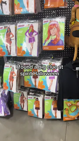 My first clue #velma #halloween #meme #spirithalloween #lilytino