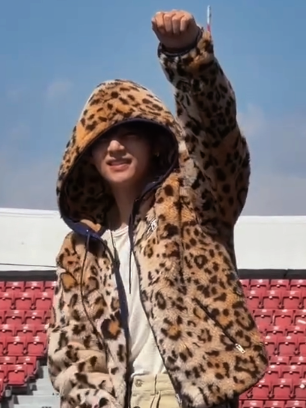 Taehyung Mic Drop Soundcheck Arirang Tour in Santiago Chile Day 3 #taehyung #btsconcert2026 #btsarmy #btsworldtour_arirang #kimtaehyung 김태형 btsv taetae v credit to owner for the video