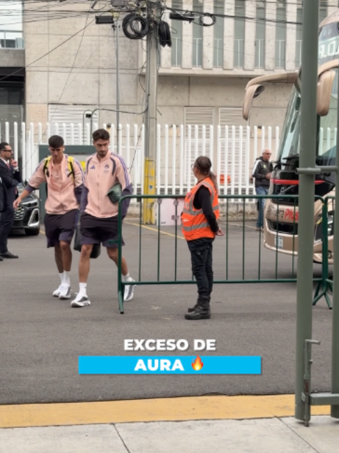 “Rayito” y Kevin Alvarez son el flow en persona. 😎🦅 #LigaMXenFOX