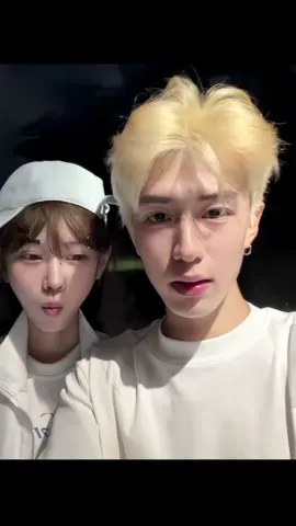 ổng bả nè #binhan #ilovetiktok #vairalvideo #xhuonggggg🐰 #xhuonggggggggggggggggggggggggggggg 