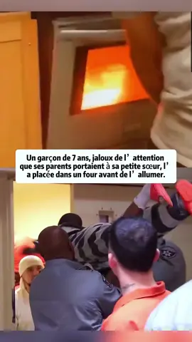 Un garçon de 7 ans, jaloux de l' attention que ses parents portaient à sa petite sour, I' a placée dans un four avant de l' allumer.#fyp #crime #tribunal #actualité #criminel 