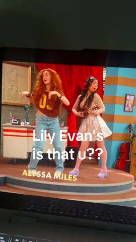 I love her hair sm omg #hollywoodarts #emmy #netflix #lilyevans #fancast 