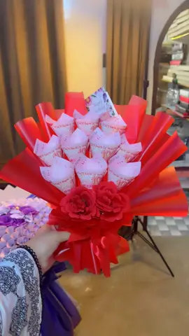 18 October 2026 Beautifully Customize Bouquet.. Dm to order yours.  All over Pakistan  . . . . . . . . . . #ranigiftcenter #customizegifts #minivlog #trendingreel #giftideas