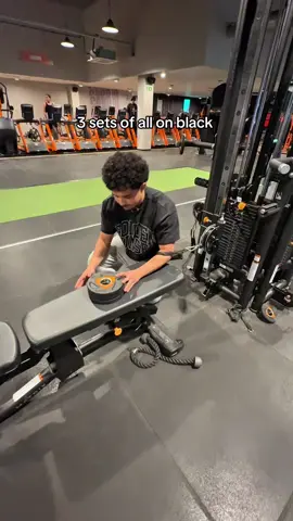 #gym #allonblack 