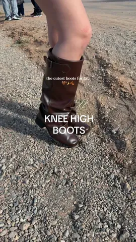 obsessed with these knee high boots omg 🤎🍂 #boots #kneehighboots #fallshoes #fallaesthetic 