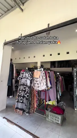 Buka sampai jam 9 Malam ya ka🔥#semaranghits🥰🥰😍😘 #demak #kualitaspremium👍🥰 #baju35ribuan 