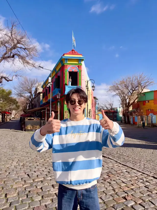 J U N G K O O K Buenos Aires, are you ready? 💜🐰🇦🇷 #jungkook #bts #buenosaires #argentina