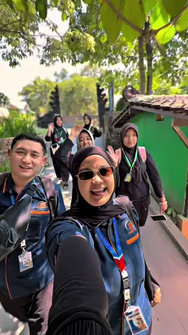 on duty✅  #parapelakuwisata #freelancetourleader #fypage 