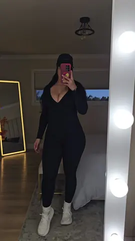 Este jumpsuit 🫰✨️  lo traigo talla mediano  #shapellxjumpsuit #tiktokshopcybermondaysale #falldealsforyou #DiscoverYourGift #TikTokShopBlackFriday 