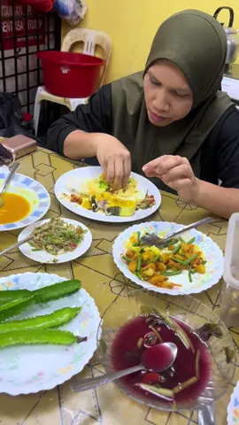 Sedapnya lauk dia #makan #makananviral #masakankampung #lipisgeopark #pahang 