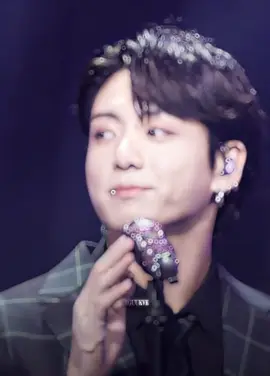 aye ho abhi betho to sahi 💜❤️#jungkook 