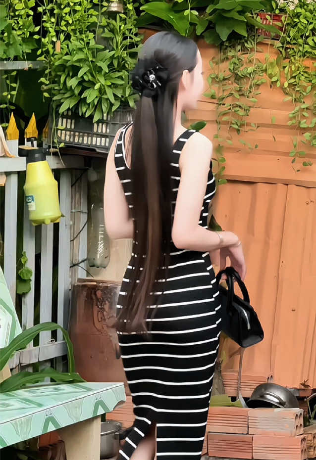 Đầm body 2 dây hoạ tiết kẻ sọc kèm tag 🐯 sang trọng✨#fyp #xuhuong 