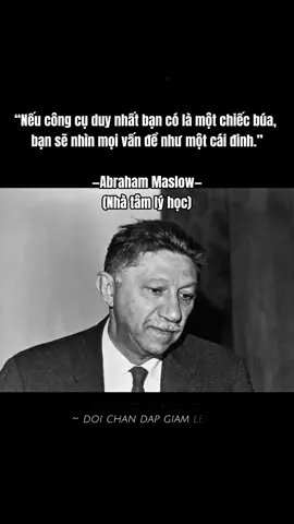 Đôi khi, vấn đề không nằm ở cuộc sống quá khó, mà ở cách chúng ta nhìn nhận nó. Theo mình, khi chỉ quen với một cách suy nghĩ, ta dễ dùng nó để giải quyết mọi chuyện, ngay cả khi nó không phù hợp. Trưởng thành là khi ta biết lắng nghe nhiều hơn, nhìn vấn đề từ nhiều phía và chấp nhận rằng cách nghĩ của mình chưa chắc đã đúng. Đừng để giới hạn trong tư duy khiến bạn bỏ lỡ những cách giải quyết tốt hơn. 🧠 #AbrahamMaslow #capcut #motivation #truyencamhung #fyp