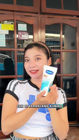Siapa yg penasaran juga sama DIA @Vaseline Indonesia #VaselineID #SkinvestmentWithVaseline #VaselineHydro #VaselineAffiliateSquad 