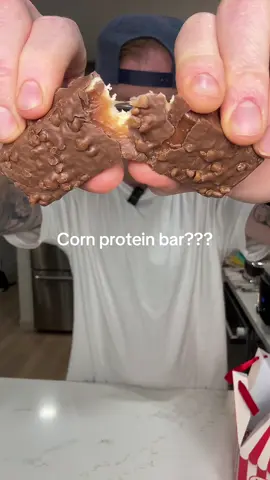 Another interesting flavor from @Barebells USA… can’t wait to see what they bring for the holidays!  #highprotein #proteinbar #review #barebells 