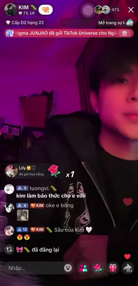 ảnh hát hay qué😍@KIM 🐛 #kim#fyp#idollive#xuhuonggg gggg