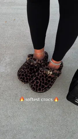 Leopard print is back! #crocs #tiktokshopblackfriday #tiktokshopcybermonday 