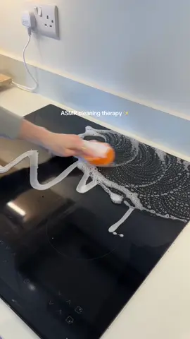 Satisfying ASMR hob scrub ✨ #cleaningmotivation #motivation #CleanTok #cleaning #cleanwithme  @Cleanipedia @CifSquad @Scrub Daddy @Scrub Daddy UK @scrubdaddyeurope 