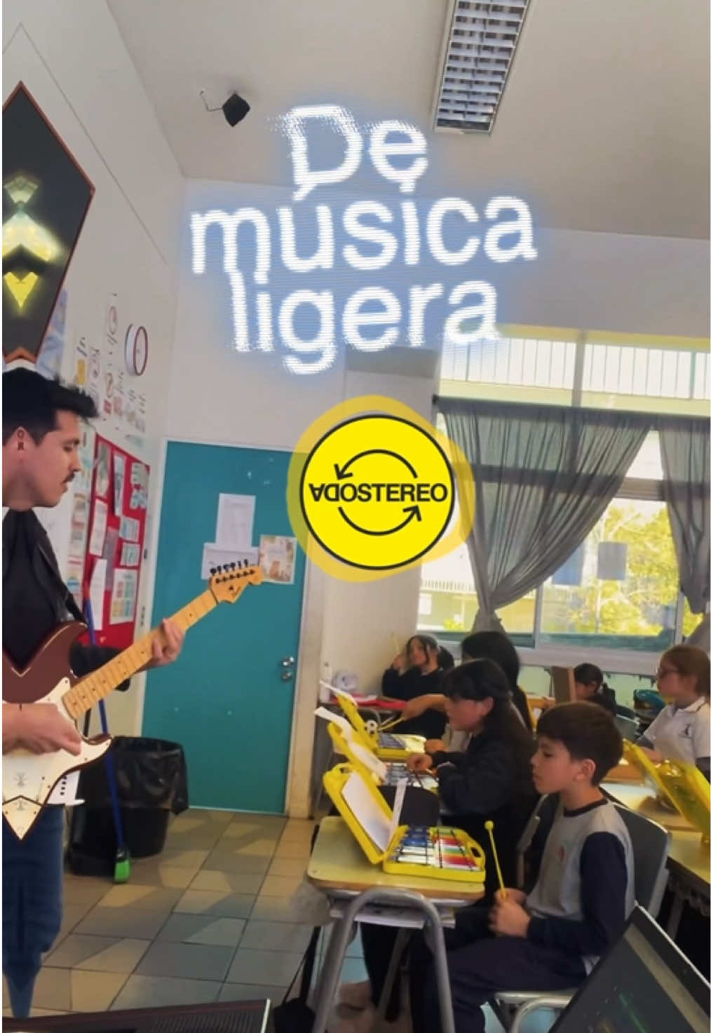 De música ligera - Soda Stereo 3º básico / Colegio Alicante del Valle (Puente Alto, Chile) Lo más bonito es ver a mis estudiantes expresarse y disfrutar 🎵❤️ #sodastereo #sodastereomusica #gustavocerati #rockargentino #educacionmusical 