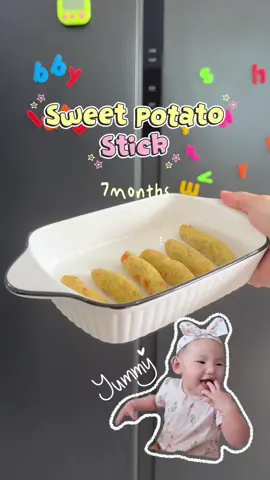 Homemade breakfast for my little one! 🍠👶🏻 #sweetpotato  #menubaby7bulan #babyfoodideas #fingerfood #babyfingerfood