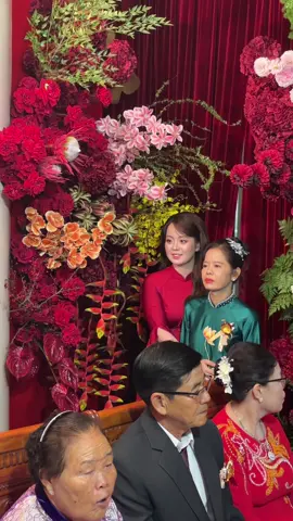 Cùng ngắm nhìn lại nhan sắc ngọt ngào của cô dâu hào môn Tường Vi trong ngày tân hôn#minhthaibridal #chupanhcuoi #phongsucuoi 