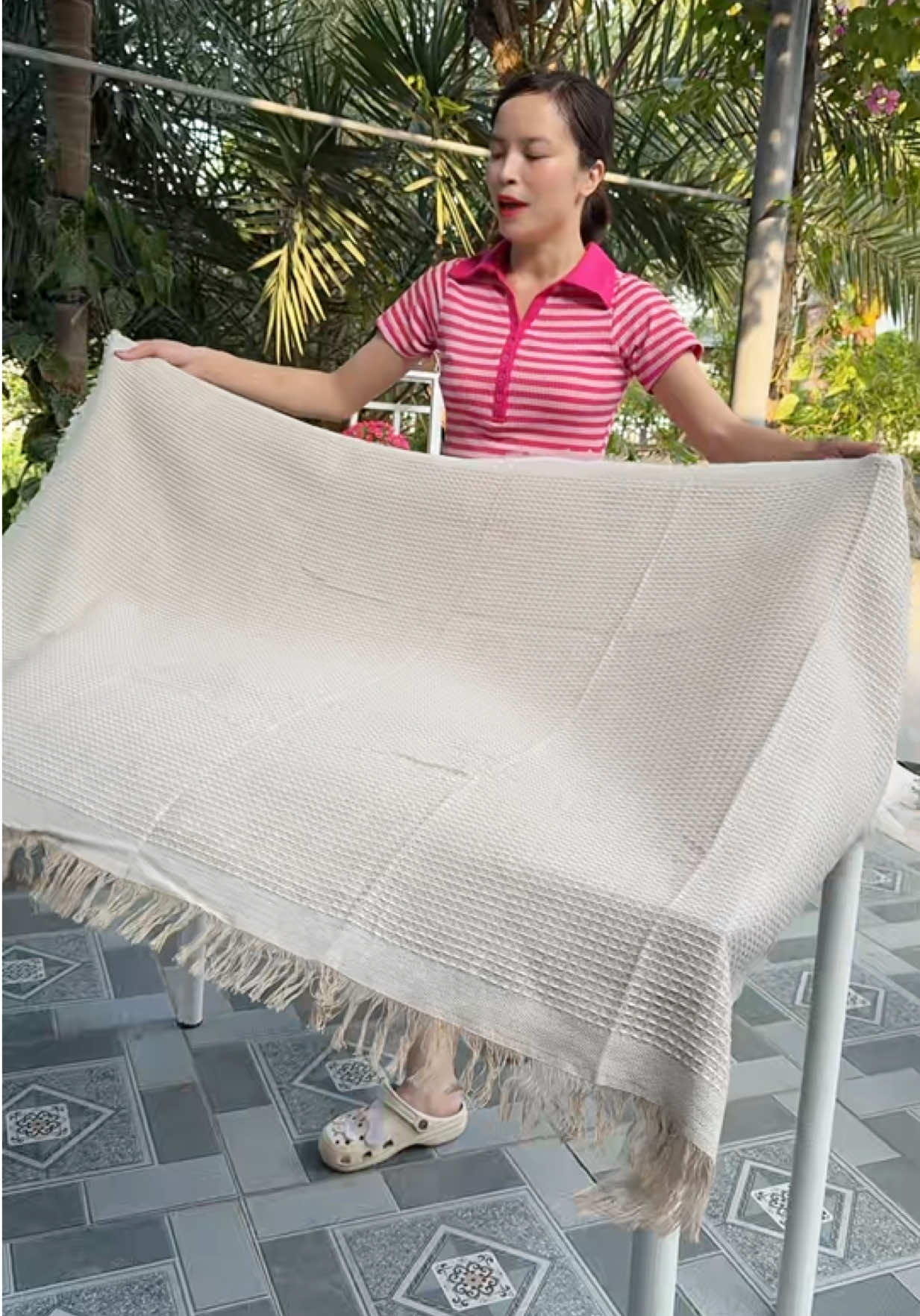 Thảm trải bàn sang trọng