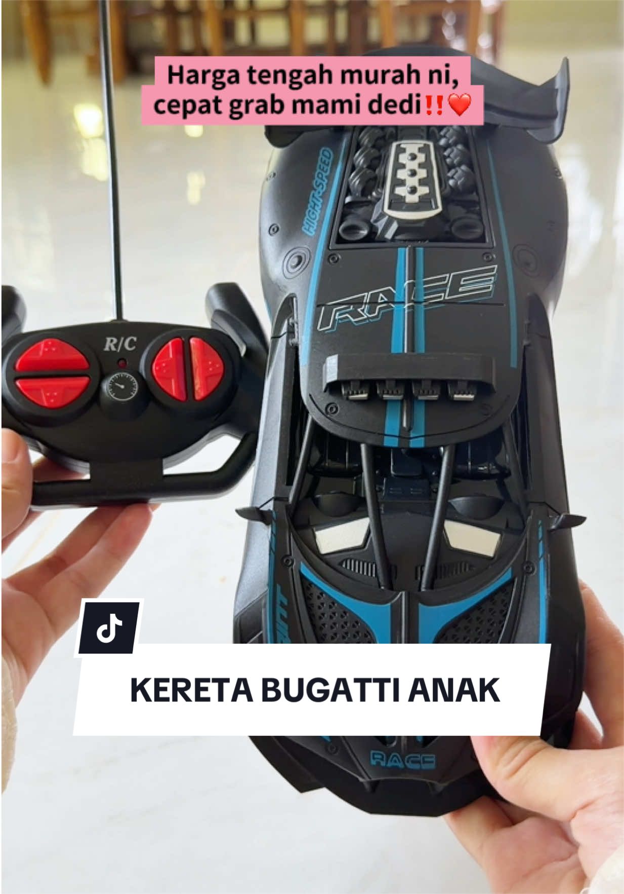Mak-mak yang anak suka kereta, tengok ni! 😍 Kereta lumba siap remote control, design pun bukan main lawa! Klik beg kuning sekarang! 🛒 #mainananak #keretacontrol #mainanviral #keretamainan #mainanmurah 